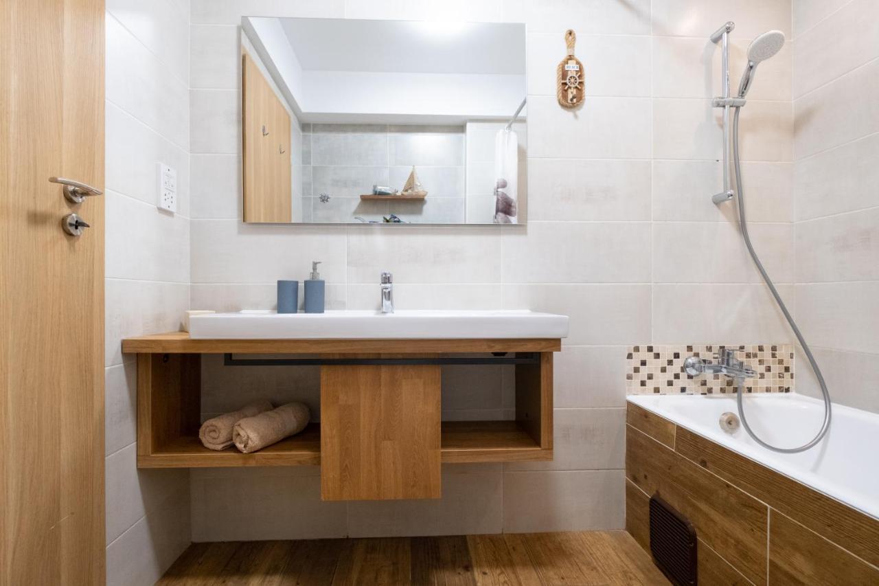 Townhouse By The Sea Pirate Harbor Apartamento Pafos Exterior foto